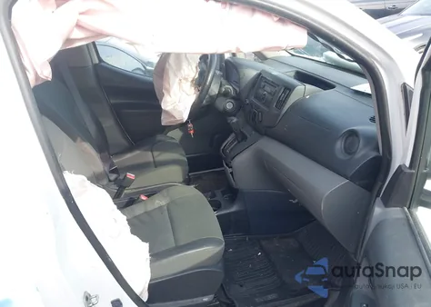 2015 Nissan Nv200 Sv из США, поврежденный, VIN 3N6CM0KN4FK717056